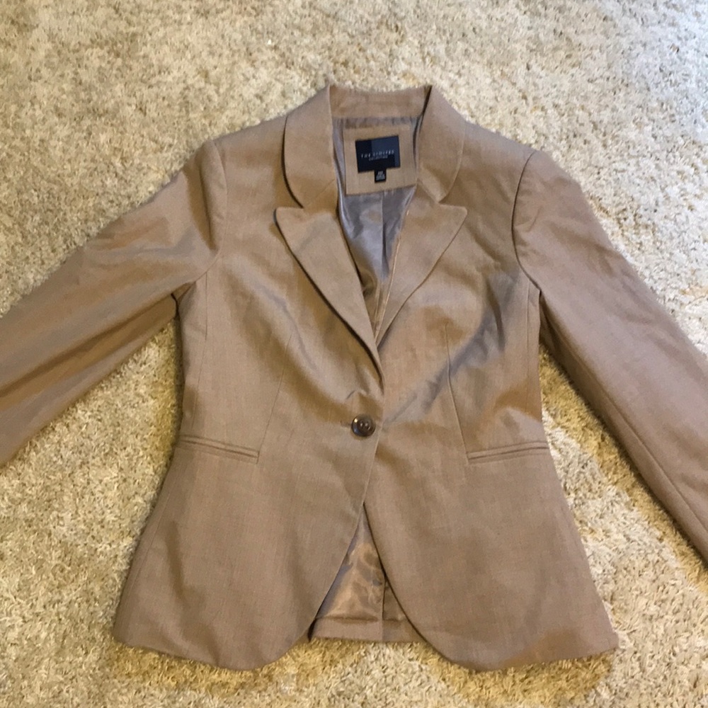 The Limited Collection tan blazer